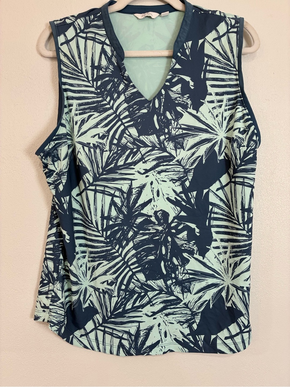 Lady Hagen Mint and Navy Palm-Print V-Neck Tank